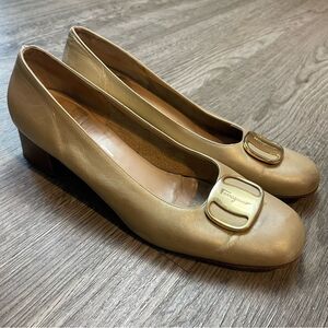 SALVATORE FERRAGAMO Vintage Gold Metallic Leather Logo Heels